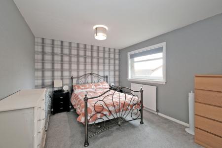 2 bedroom Semi-detached house for sale in 11 Greenbrae Walk, Bridge of Don, Aberdeen, AB23