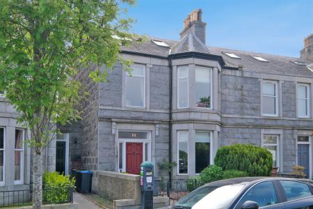 2 bedroom Flat for sale in 16 Belvidere Crescent, Rosemount, Aberdeen, AB25