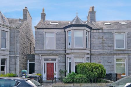 2 bedroom Flat for sale in 16 Belvidere Crescent, Rosemount, Aberdeen, AB25