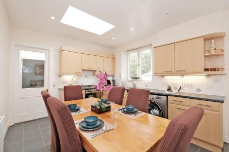 2 bedroom Flat for sale in 16 Belvidere Crescent, Rosemount, Aberdeen, AB25