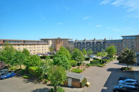2 bedroom Flat for sale in 21 Bannermill Place, The Beach, Aberdeen, AB24