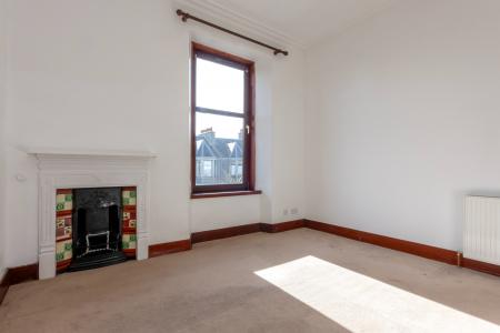 3 bedroom Flat for sale in 21 Leslie Road, Hilton, Aberdeen, AB24