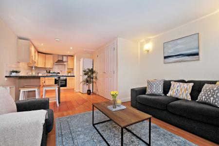 2 bedroom Flat for sale in 22 Market Street, The City Centre, Aberdeen, AB11