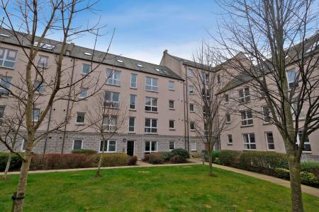 2 bedroom Flat for sale in Millburn Street, The City Centre, Aberdeen, AB11