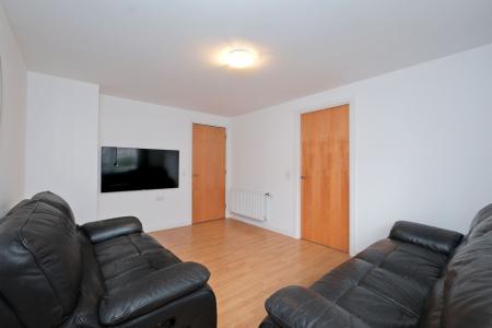 2 bedroom Flat for sale in Millburn Street, The City Centre, Aberdeen, AB11