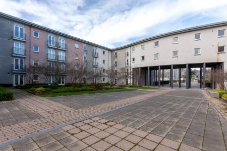 2 bedroom Flat for sale in 52 Rubislaw Square, Rubislaw, Aberdeen, AB15