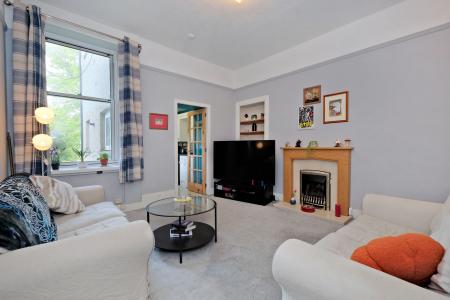 2 bedroom Flat for sale in 54 Balmoral Place, The City Centre, Aberdeen, AB10