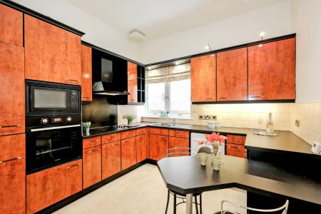 2 bedroom Flat for sale in 74H Queens Road, Aberdeen, AB15