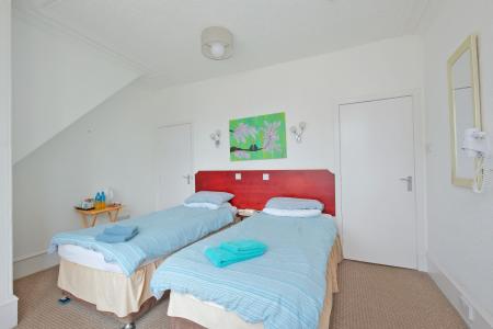 7 bedroom Detached house for sale in Brentwood Villa Guest House, 560 King St, Aberdeen, AB24