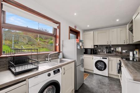 2 bedroom End of terrace house for sale in Kendal Green, Kemnay, AB51