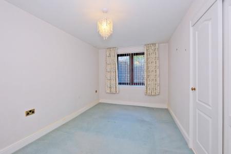 2 bedroom Flat for sale in The Rowans, Cults, Aberdeen, AB15