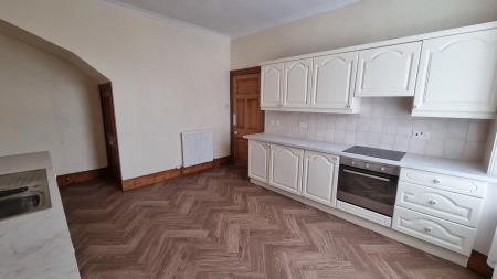 3 bedroom Flat to let in Bonnymuir Place, Midstocket, Aberdeen, AB15