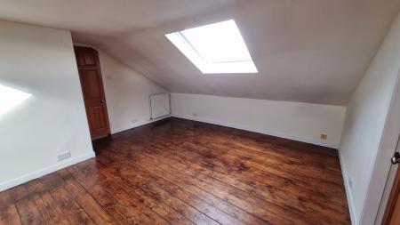 3 bedroom Flat to let in Bonnymuir Place, Midstocket, Aberdeen, AB15