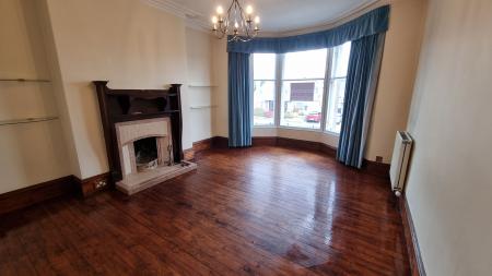 3 bedroom Flat to let in Bonnymuir Place, Midstocket, Aberdeen, AB15
