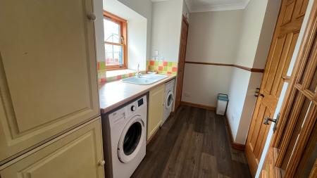 5 bedroom Semi-detached house to let in Mains of Orrock, Balmedie, AB23