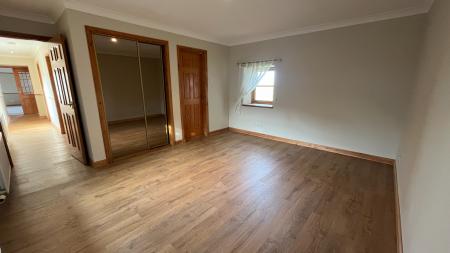 5 bedroom Semi-detached house to let in Mains of Orrock, Balmedie, AB23