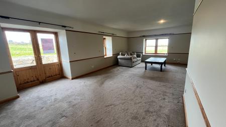 5 bedroom Semi-detached house to let in Mains of Orrock, Balmedie, AB23