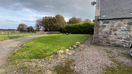 5 bedroom Semi-detached house to let in Mains of Orrock, Balmedie, AB23