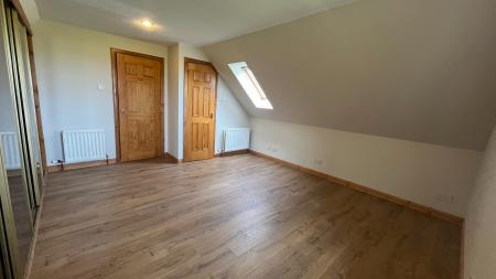 5 bedroom Semi-detached house to let in Mains of Orrock, Balmedie, AB23