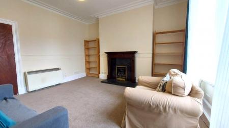 2 bedroom Flat to let in Rosemount Place, Rosemount, Aberdeen, AB25