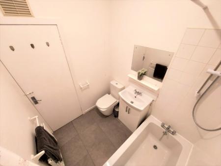 1 bedroom Flat to let in Roslin Street, The City Centre, Aberdeen, AB24