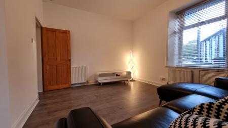 1 bedroom Flat to let in Wood Street, Torry, Aberdeen, AB11