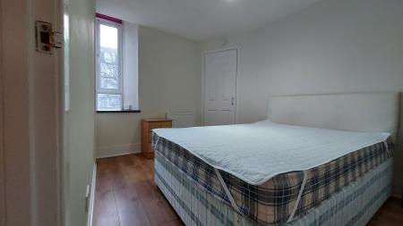 1 bedroom Flat to let in Menzies Road, Torry, Aberdeen, AB11