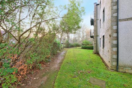 2 bedroom Flat for sale in 12 Craigieburn Park, The West End, Aberdeen, AB15