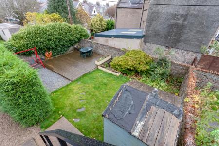 4 bedroom Flat for sale in Richmondhill Place, Aberdeen, AB15