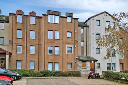 2 bedroom Flat for sale in 202 Headland Court, Ruthrieston, Aberdeen, AB10