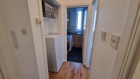 1 bedroom Flat to let in Victoria Road, Torry, Aberdeen, AB11