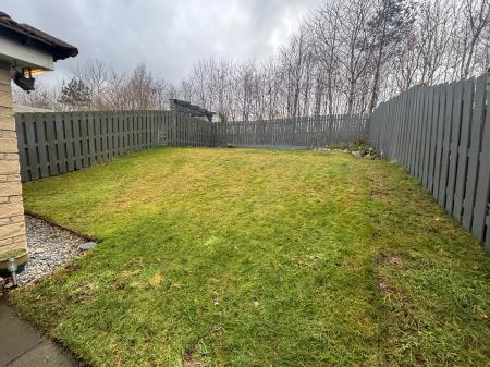 3 bedroom Semi-detached house to let in Castleview Avenue, Kintore, AB51