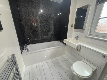 3 bedroom Semi-detached house to let in Castleview Avenue, Kintore, AB51