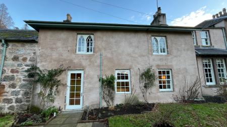 2 bedroom Flat to let in Trustach, Banchory, AB31