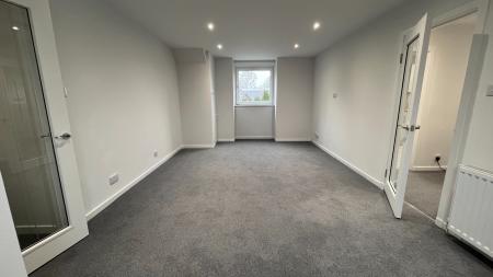4 bedroom Flat to let in High Street, Inverurie, AB51