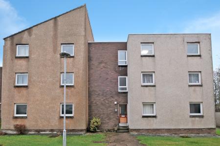 2 bedroom Flat for sale in Grampian Gardens, Dyce, Aberdeen, AB21