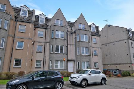 2 bedroom Flat for sale in 34 Albury Gardens, Ferryhill, Aberdeen, AB11