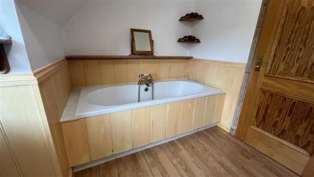 4 bedroom Detached house to let in Manse Croft, Strachan, Banchory, AB31