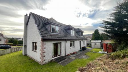 4 bedroom Detached house to let in Manse Croft, Strachan, Banchory, AB31