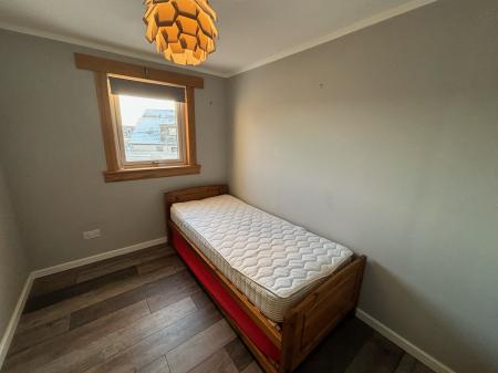 3 bedroom Flat to let in Provost Circle, Inverurie, AB51