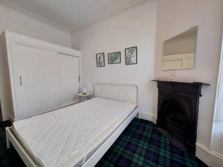 2 bedroom Flat to let in Union Grove, The City Centre, Aberdeen, AB10