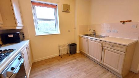 2 bedroom Flat to let in Ashgrove Avenue, Ashgrove, Aberdeen, AB25