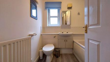 2 bedroom Flat to let in Ashgrove Avenue, Ashgrove, Aberdeen, AB25