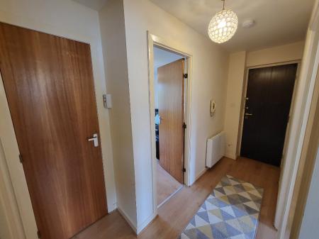 2 bedroom Flat to let in Picardy Court, Aberdeen, AB10