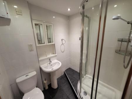 2 bedroom Flat to let in Picardy Court, Aberdeen, AB10