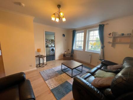 2 bedroom Flat to let in Picardy Court, Aberdeen, AB10