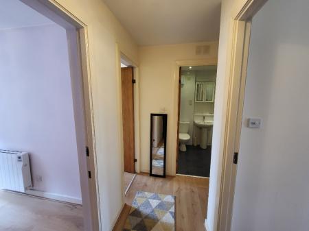 2 bedroom Flat to let in Picardy Court, Aberdeen, AB10