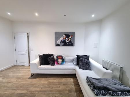 2 bedroom Flat to let in Maybaird Wynd, Aberdeen, AB25