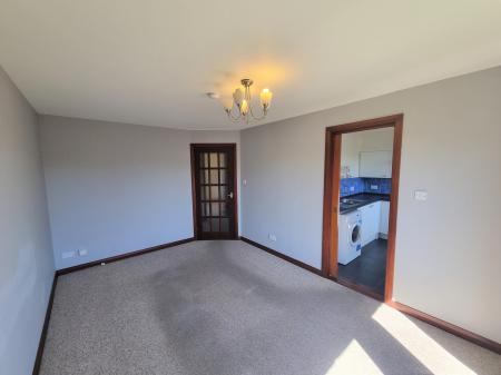 2 bedroom Flat to let in Picktillum Place, Kittybrewster, Aberdeen, AB25