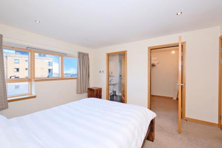 3 bedroom Flat for sale in 160 Polmuir Road, The City Centre, Aberdeen, AB11